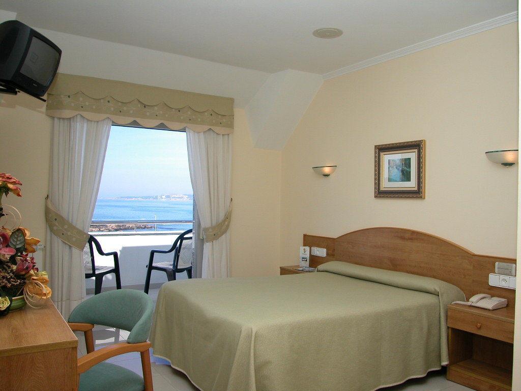 Hotel Pineiro 2 Estrellas Superior Playa de la Lanzada Bagian luar foto